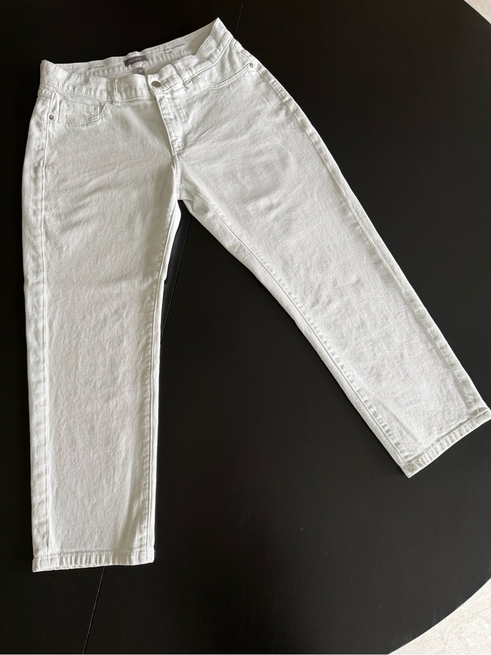 DL1961 Women’s Classic White Slim Straight Ankle Jeans